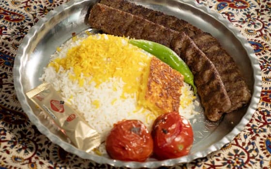 چلو کباب کوبیده ( 2 سیخ )