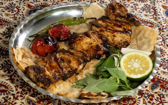 خوراک جوجه کباب با استخوان